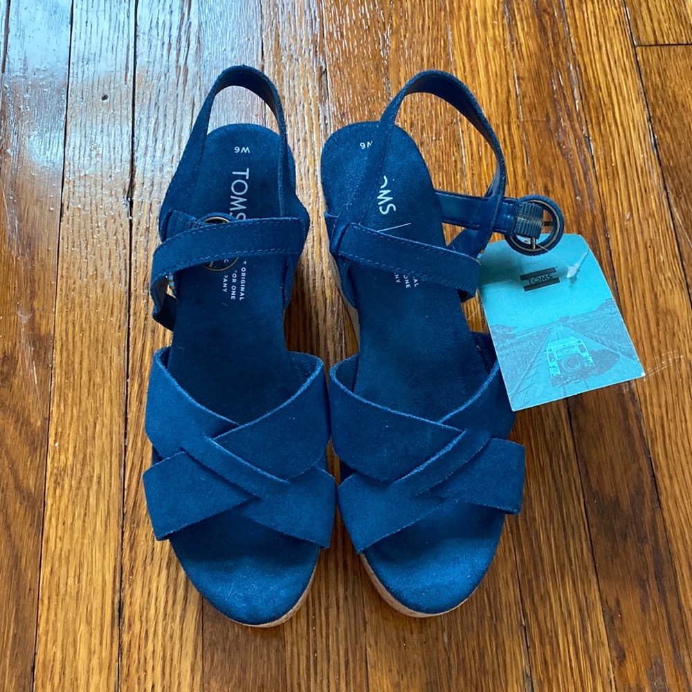 Toms wedge sandals